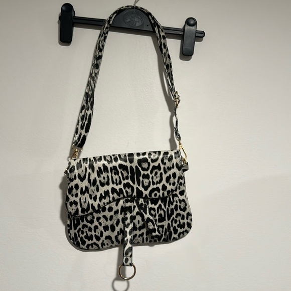 Handbags - Leopard Print Bag